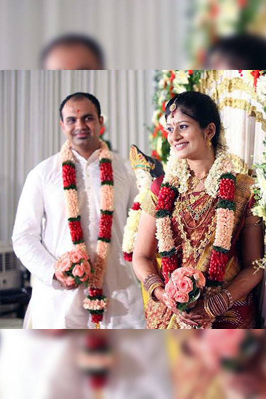 Dark Color Dress Matching Garland 